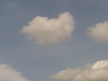 ハートの雲２